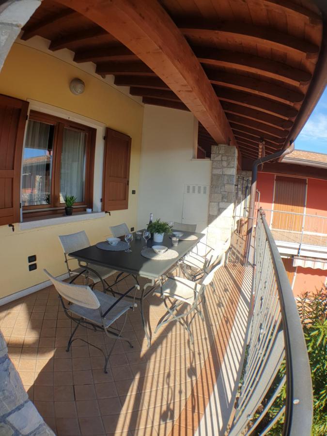 La Fenice Holiday Apartment Манерба-дель-Гарда Екстер'єр фото